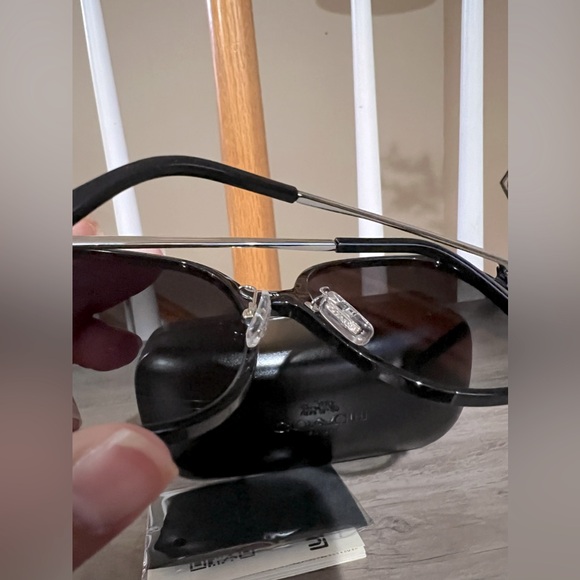 ❌SOLD❌New Coach Women’s Sunglasses - Picture 7 of 10
